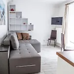 Claras Gartenblick In Schwerin, Naehe Schloss, Hbf & Altstadt, Ruhige Zentrale Lage, Kostenfreie Parkplaetze Apartment Schwerin (Mecklenburg-Vorpommern)