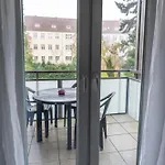 Claras Gartenblick In Schwerin, Naehe Schloss, Hbf & Altstadt, Ruhige Zentrale Lage, Kostenfreie Parkplaetze Apartment