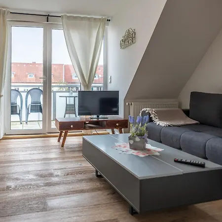 Claras Gartenblick In Schwerin, Naehe Schloss, Hbf & Altstadt, Ruhige Zentrale Lage, Kostenfreie Parkplaetze Apartment Schwerin (Mecklenburg-Vorpommern)