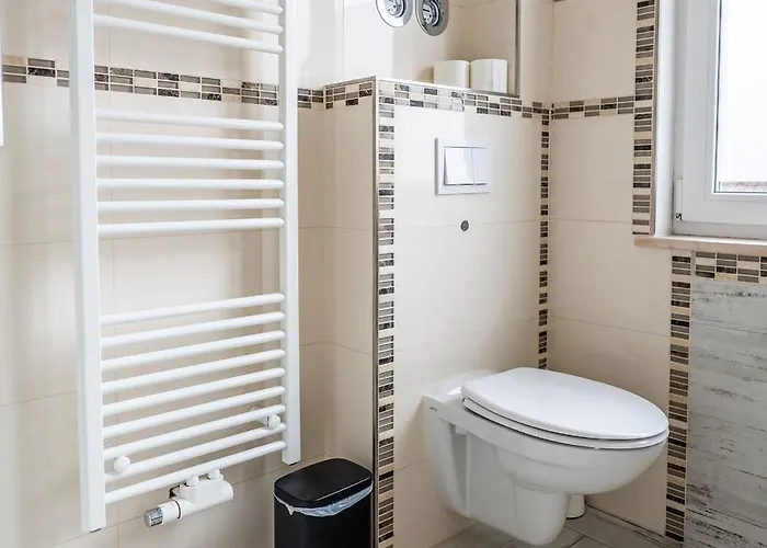 Claras Gartenblick * Schwerin (Mecklenburg-Vorpommern)