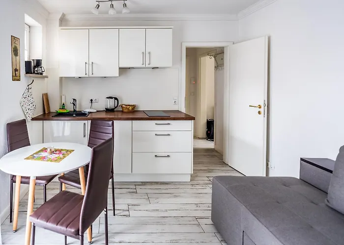 Claras Gartenblick * Schwerin (Mecklenburg-Vorpommern)