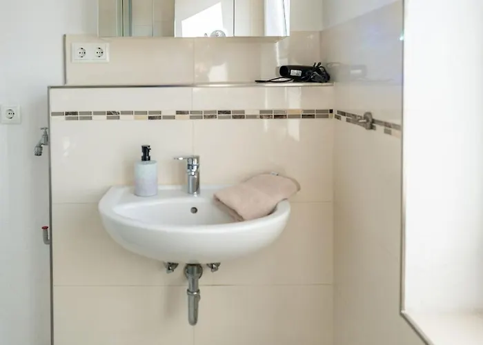 Claras Gartenblick * 슈베린